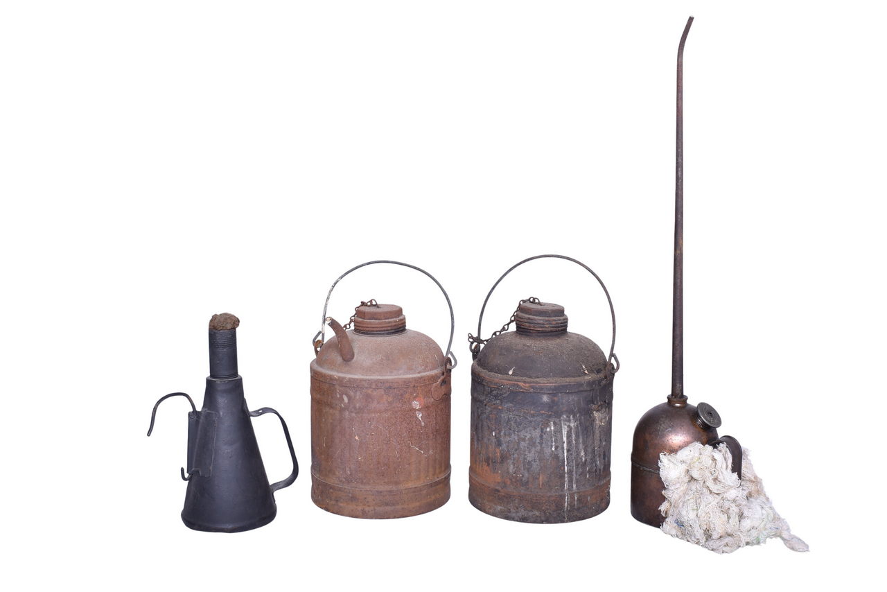 3729 - Four Norfolk and Western Railway Tin Ware Pieces - Hand Torch, Oil Can, Journal Oil Cans thumbnail