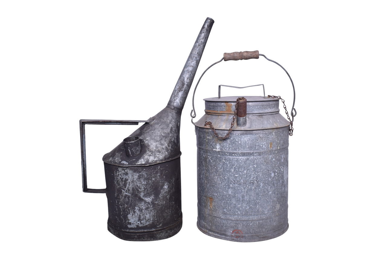 3731 - Pair of Norfolk and Western Railway Tin Ware - Water Can and Kerosene Can thumbnail