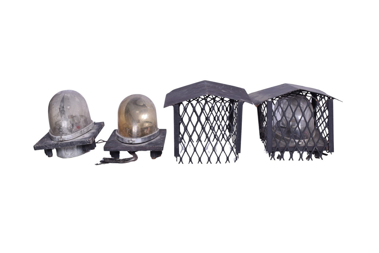 4068 - Three Federal Signal 