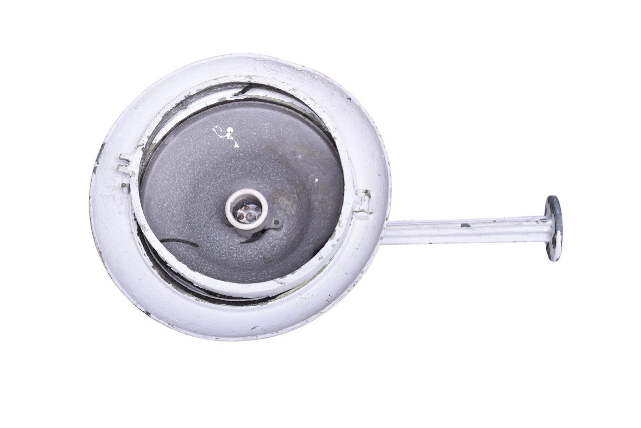 4070 - Cast Steel Outdoor Service Station Style Lamp thumbnail