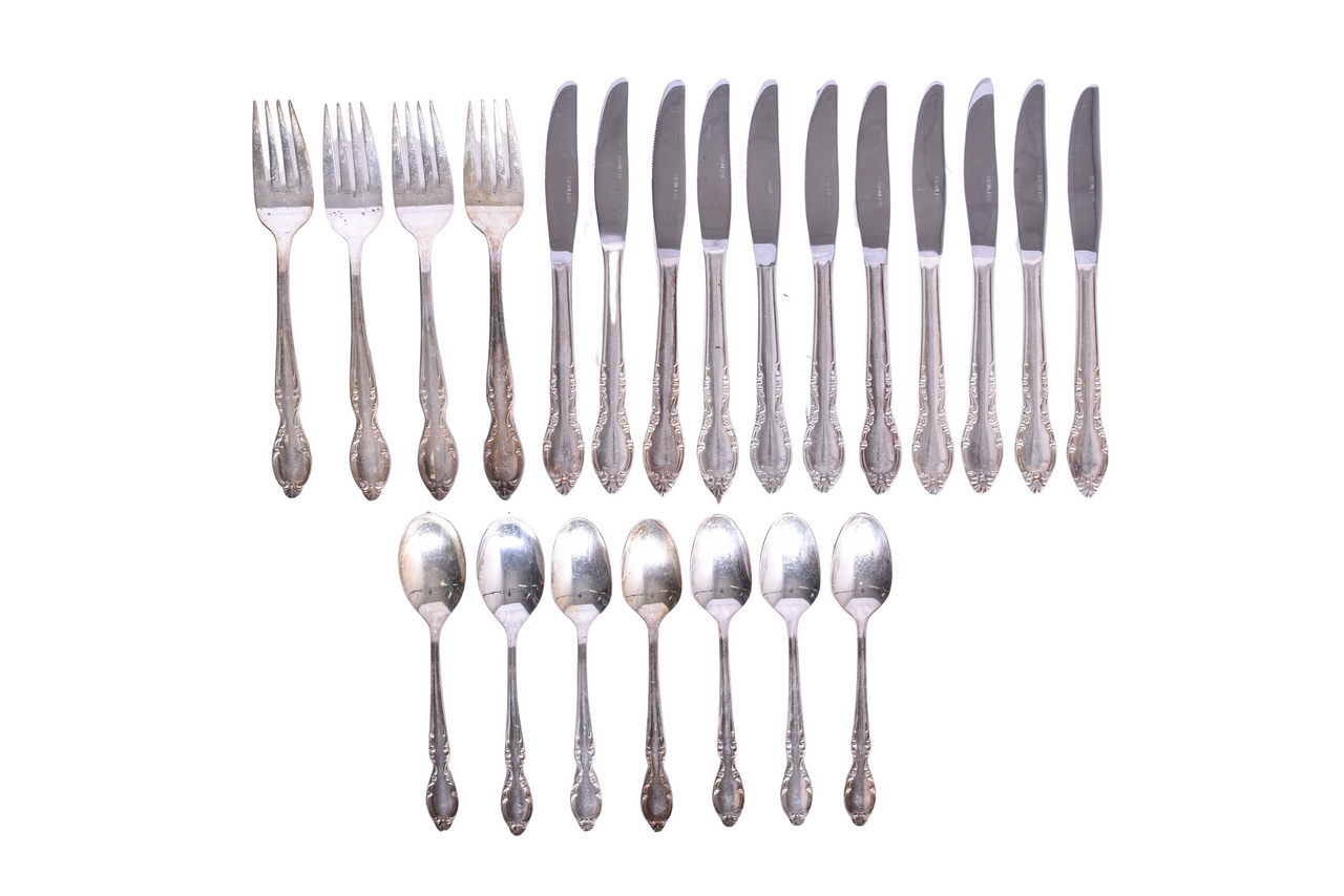 4077A - Twenty-Two Pieces of Air Canada Silver Airline Flatware Knives, Spoons, and Forks thumbnail