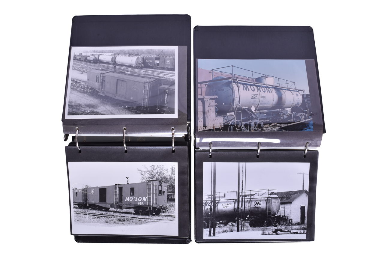 4084 - Pair of Monon Photo Albums - Cabooses and Freight Cars thumbnail