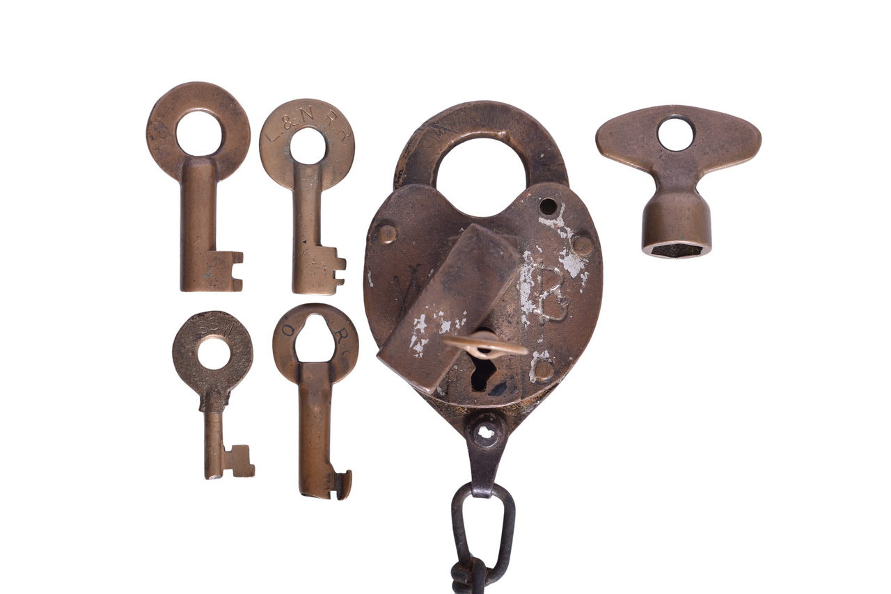 4273 - Group of Railroad Keys and Lock - Georgia Power, St. Louis Southwestern, and Louisville & Nashville thumbnail