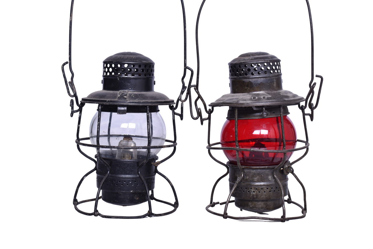 4416 - Pair of Adlake Kero Baltimore and Ohio / Chesapeake and Ohio Lanterns thumbnail