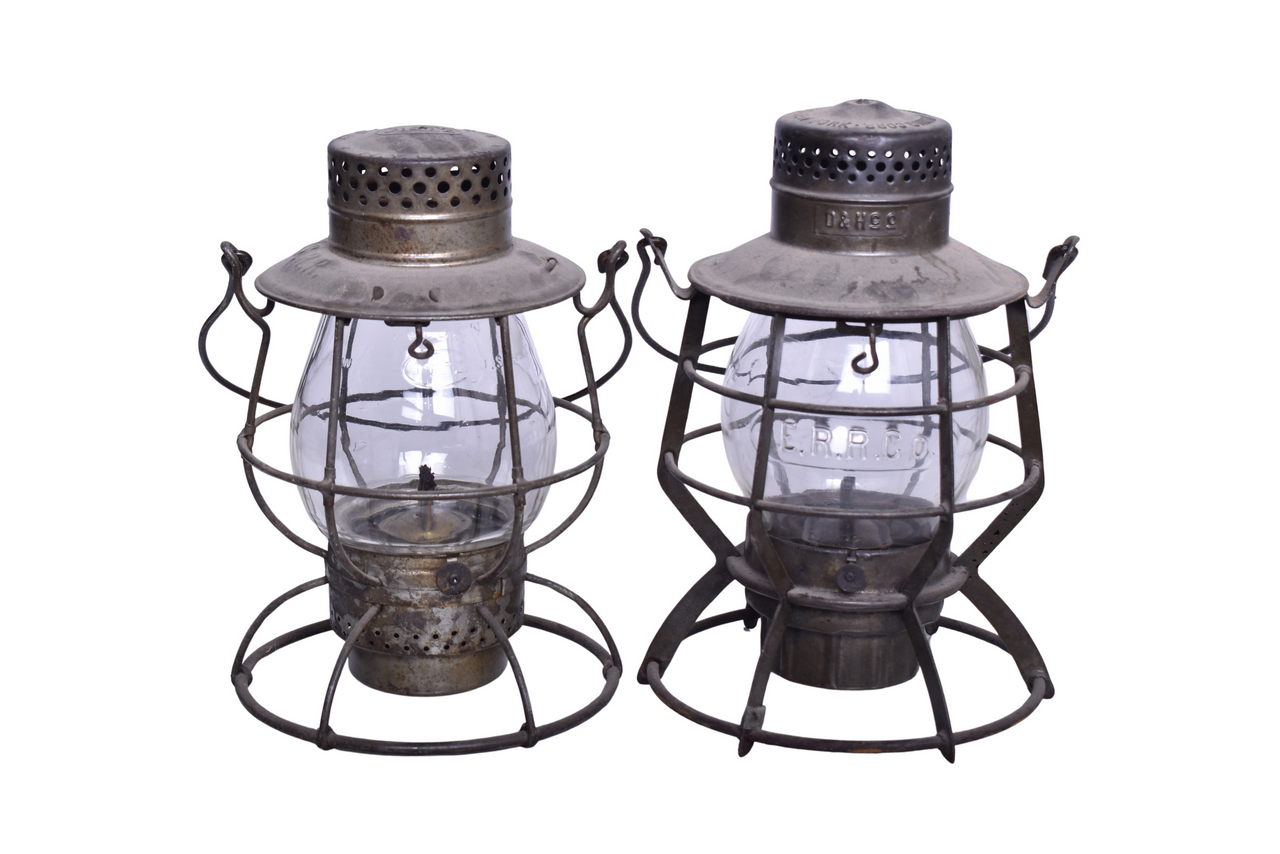 4470 - Dressel Delaware & Hudson Co. Lantern and Dietz Rochester & Southern Railroad Lantern thumbnail