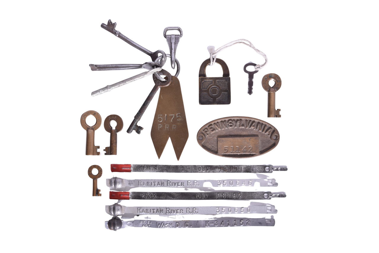 4359 - Pennsylvania Railroad Brass Keys, Caboose Keys, Property Tag, Lock, and Raritan River Car Seals thumbnail
