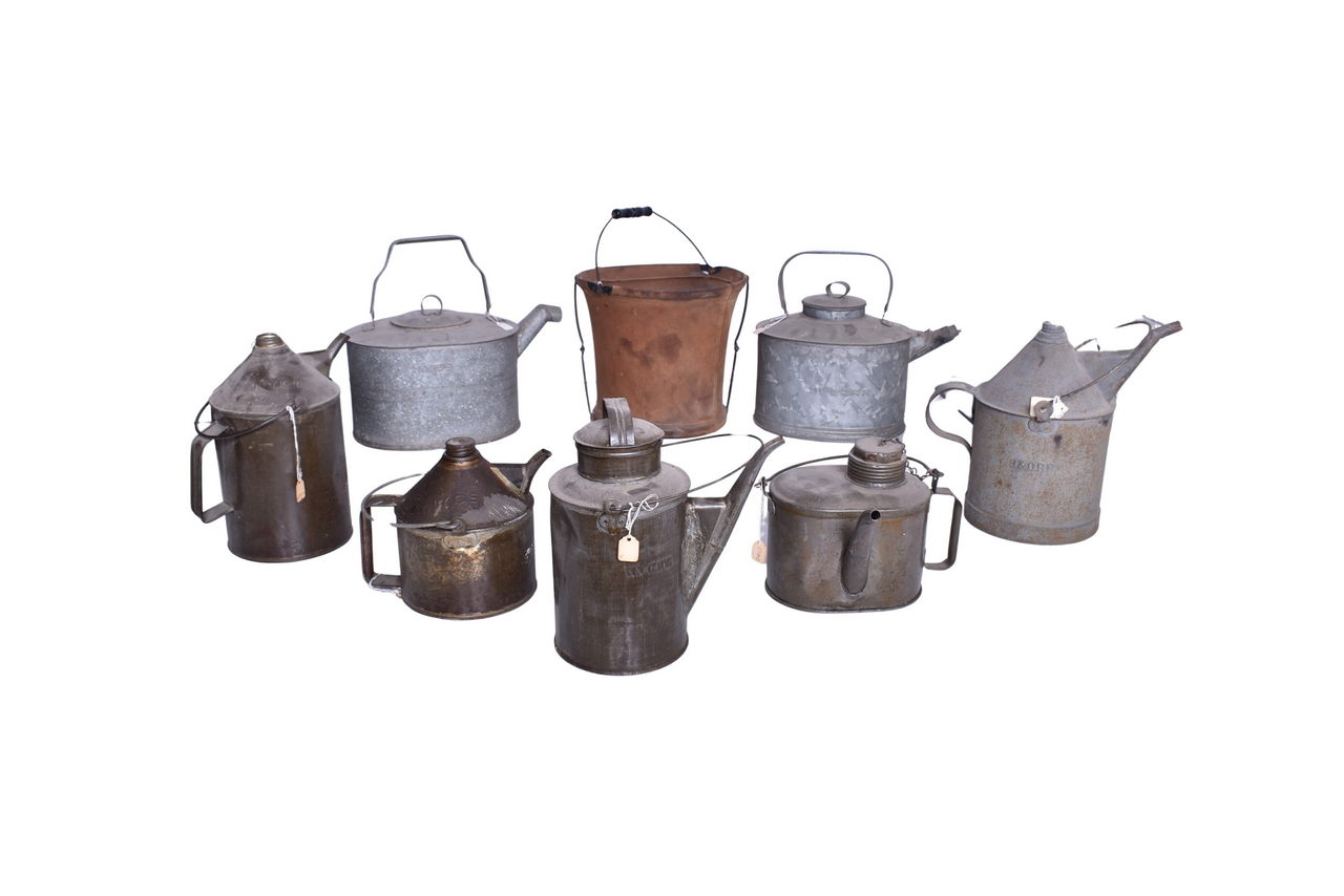 4514 - Seven Pieces of East Coast Railroad Tin Ware and New York Central Collapsible Bucket thumbnail