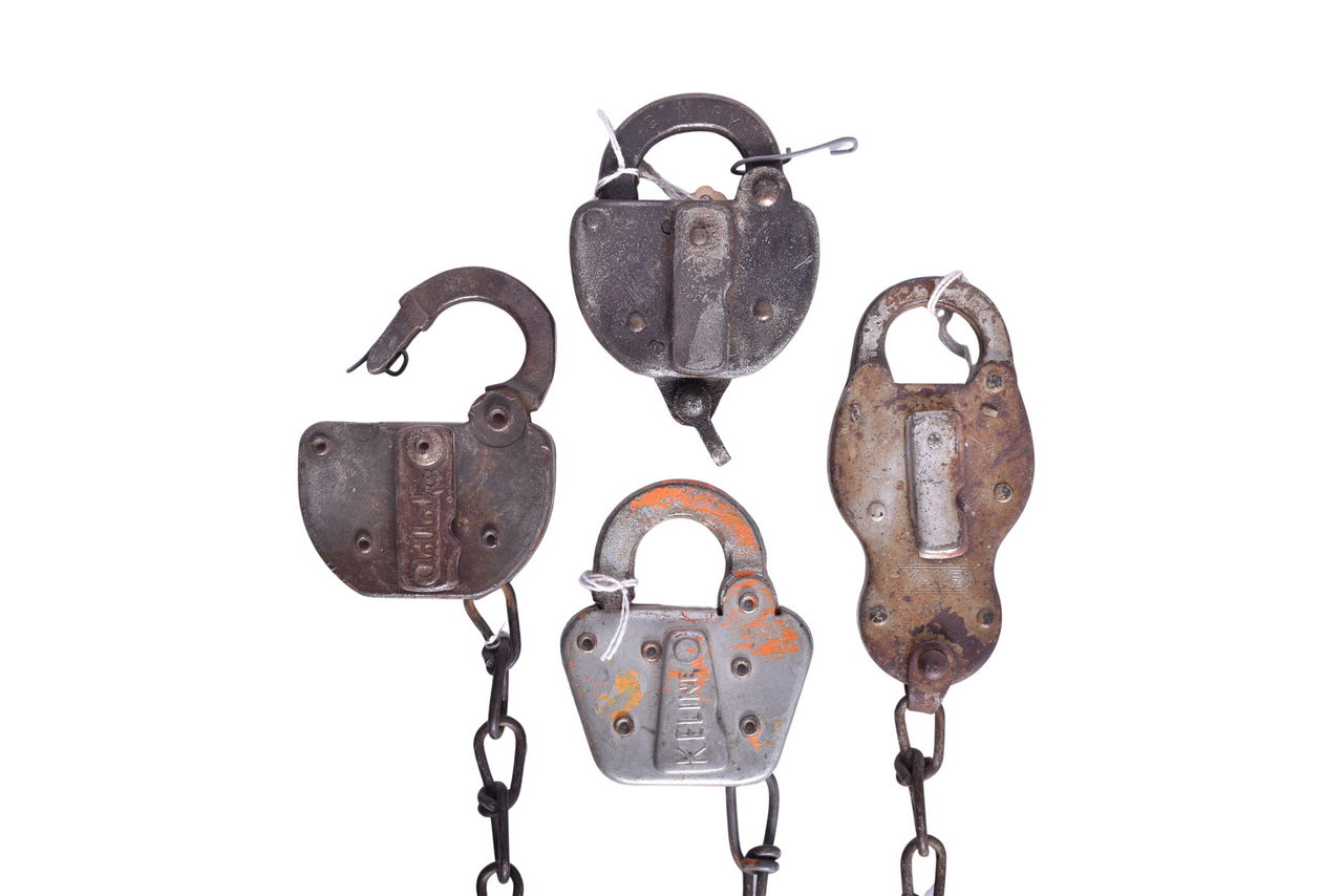 4522 - Four West Coast Railroad Locks - St. Louis and San Francisco, Great Northern, Omaha thumbnail