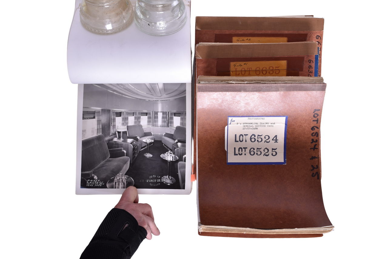 4574 - 418 Photographs of the 