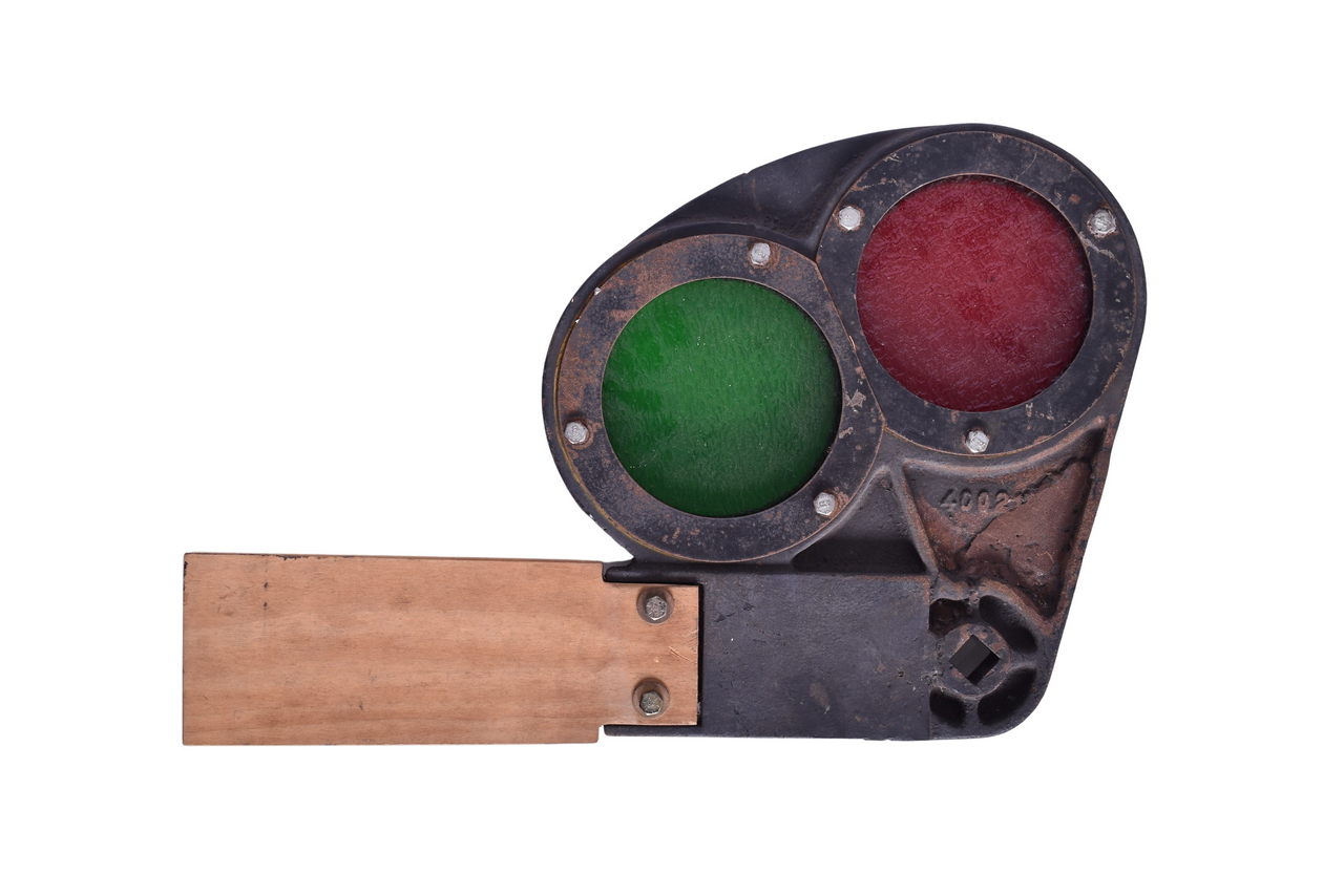 4656 - Recast Dwarf Railroad Semaphore Signal Blade thumbnail