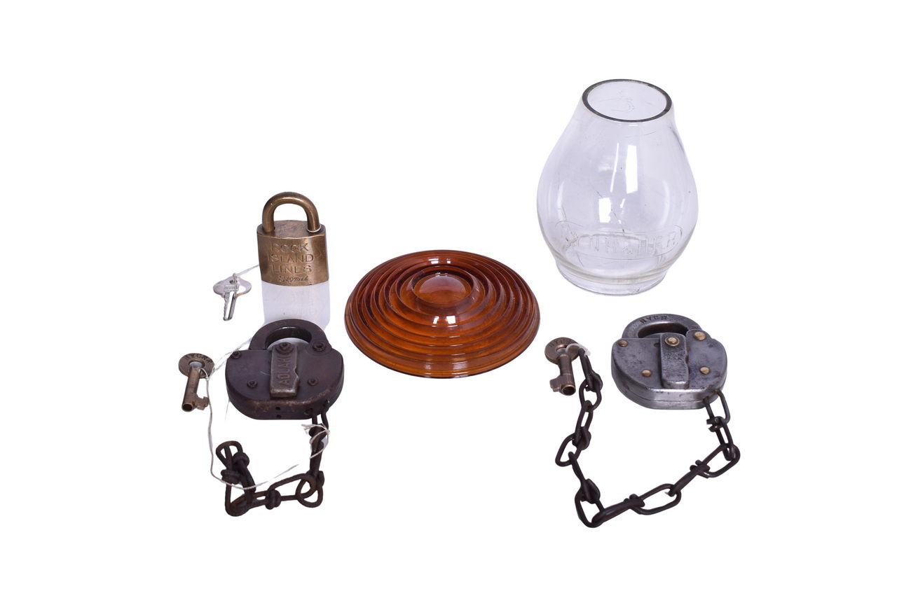 4676 - Three New York Railroad Locks with Keys and Clear New York, New Haven & Hartford Globe thumbnail