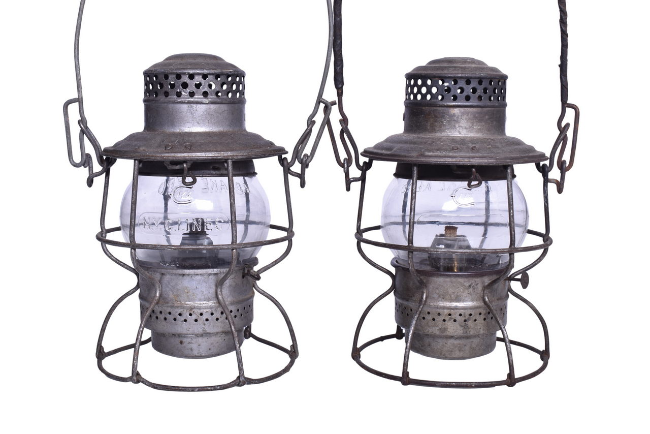 4700 - Pair of East Coast Adlake Kero Lanterns - Rock Island and New York Central Lines thumbnail