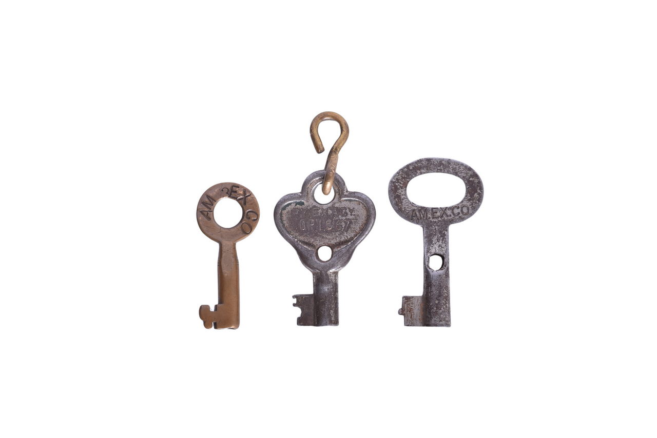 5001 - Set of Railway Express Agency and American Express Co. Railroad Lock Keys thumbnail