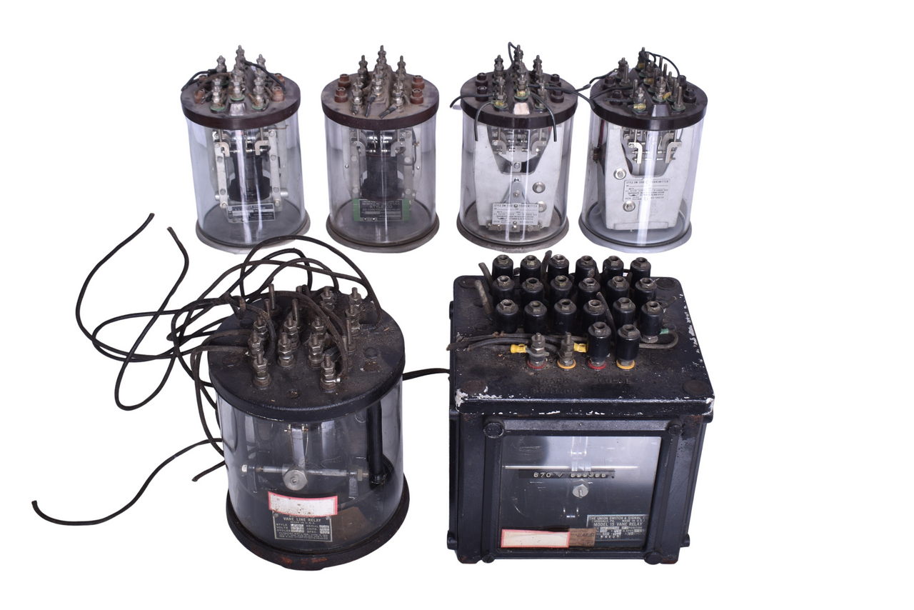 5028 - Six Union Switch & Signal Vane Relays and Transmitters - Model 15, Style DM, Style CD thumbnail