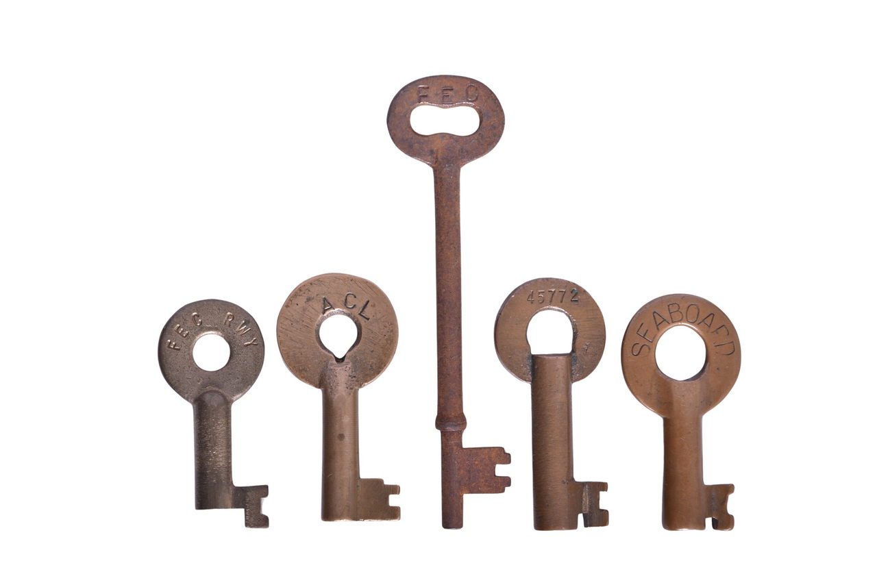 5079 - Five Southeast Railroad Keys - Seaboard, Atlantic Coast Line, Florida East Coast, and Seaboard Air Line thumbnail