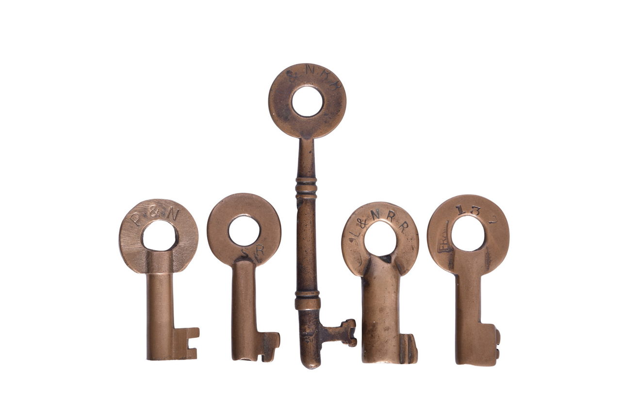 5081 - Five Southeastern Railroad Brass Keys - Louisville & Nashville, Georgia & Florida, Piedmont & Northern, and Southern thumbnail