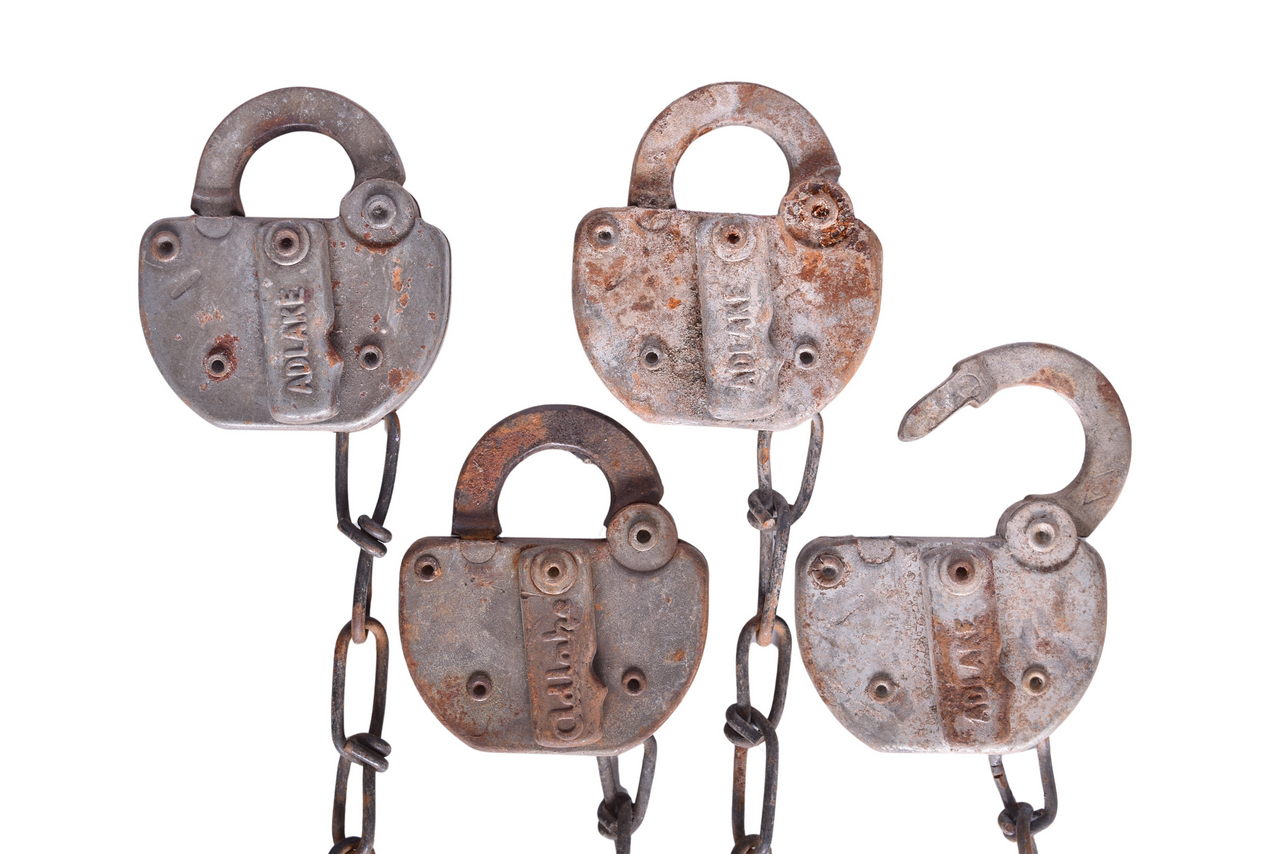 5105 - Four Adlake Detroit Toledo & Ironton Railroad Steel Locks thumbnail