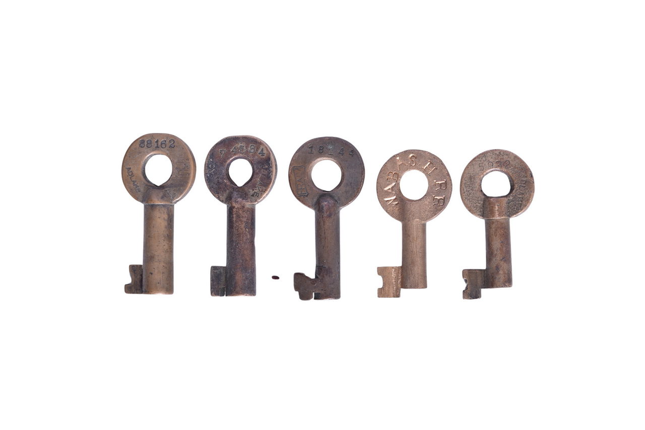 5113 - Five Midwest Railroad Brass Keys - Wabash, Norfolk & Western, Illinois Central, Big Four, and Rock Island thumbnail