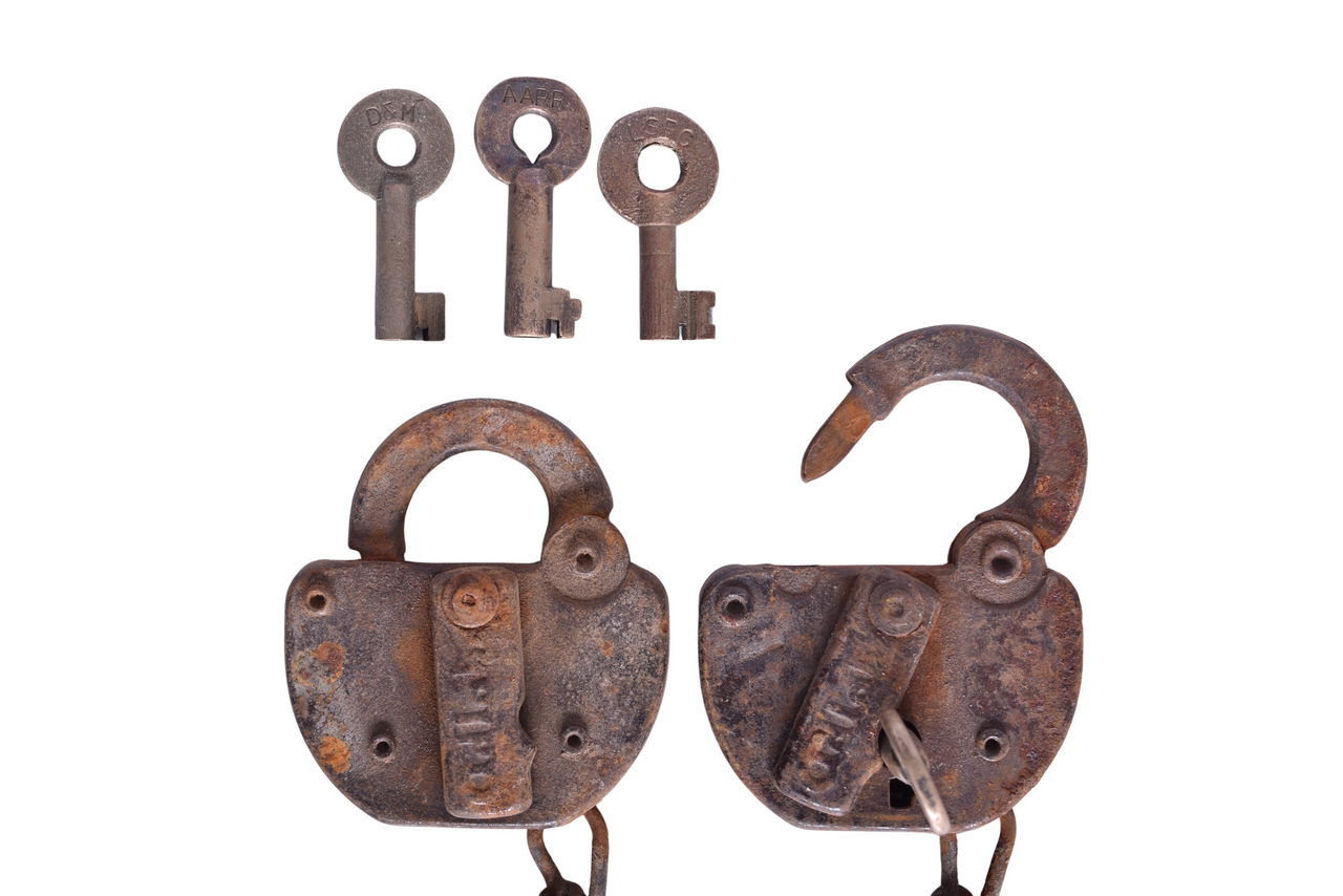 5117 - Group of Michigan Railroad Locks and Keys - Detroit Toledo & Ironton, Ann Arbor, Detroit & Mackinac, and Lake State Railway Company thumbnail