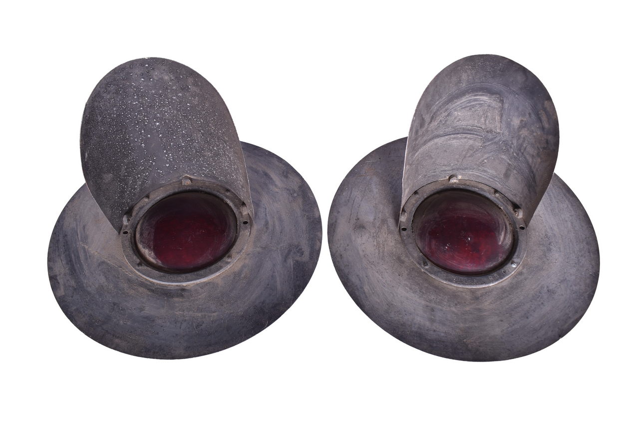 5149 - Pair of Western Railroad Supply Railroad Crossing Lights thumbnail