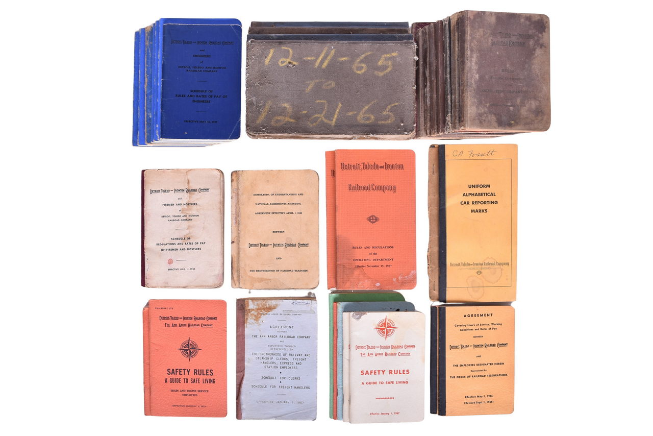 5157 - Thirty-Seven Detroit Toledo & Ironton Railroad Rule Books, Agreements, and Inspector Records thumbnail