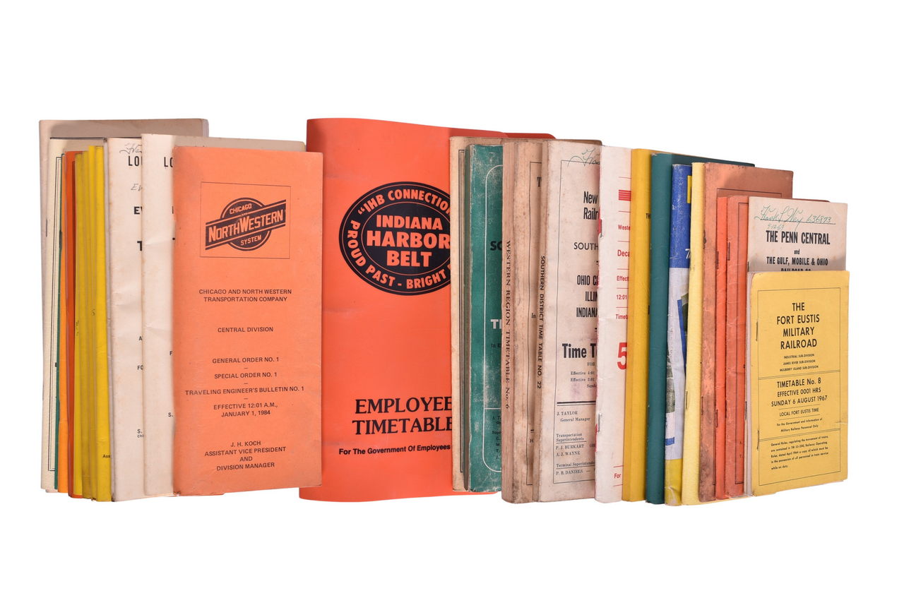 5262 - Thirty-Two Railroad Employee Timetables - Indiana Harbor Belt, Louisville and Nashville, Katy thumbnail