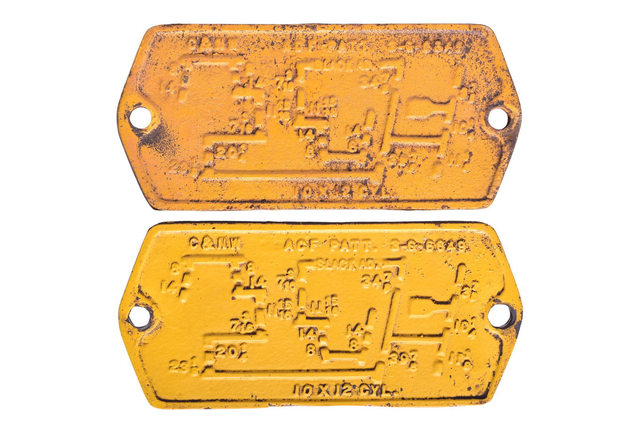 5303 - Pair of Chicago and North Western Brake Plates thumbnail