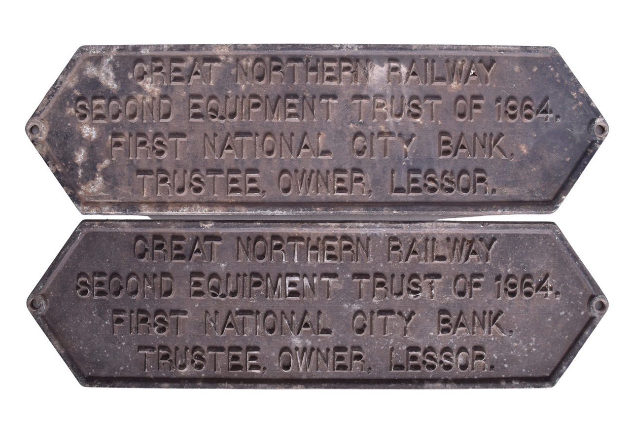 5328 - Pair of Great Northern Railroad 1964 Cast Aluminum Trust Plates thumbnail