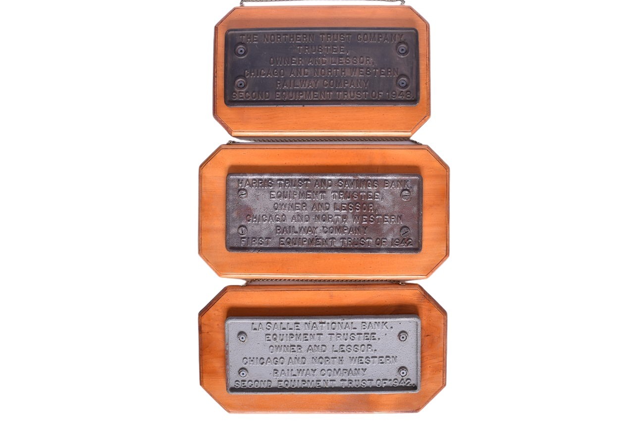 5342 - Trio of 1940s Chicago and North Western Trust Plates thumbnail
