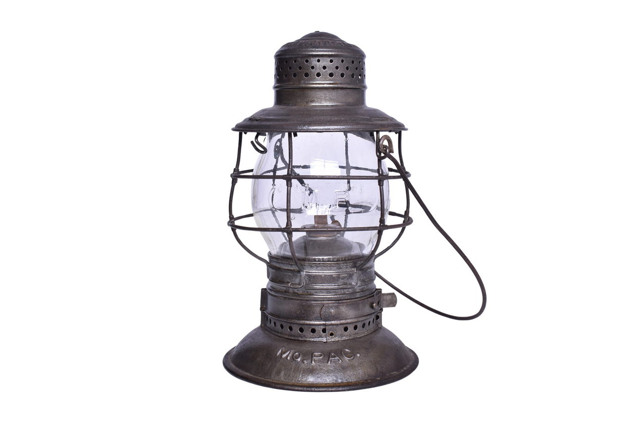 5445 - Handlan Missouri Pacific Railroad Double Wire Guard Bell Bottom Lantern w/ CNX Clear Cast Tall Globe thumbnail