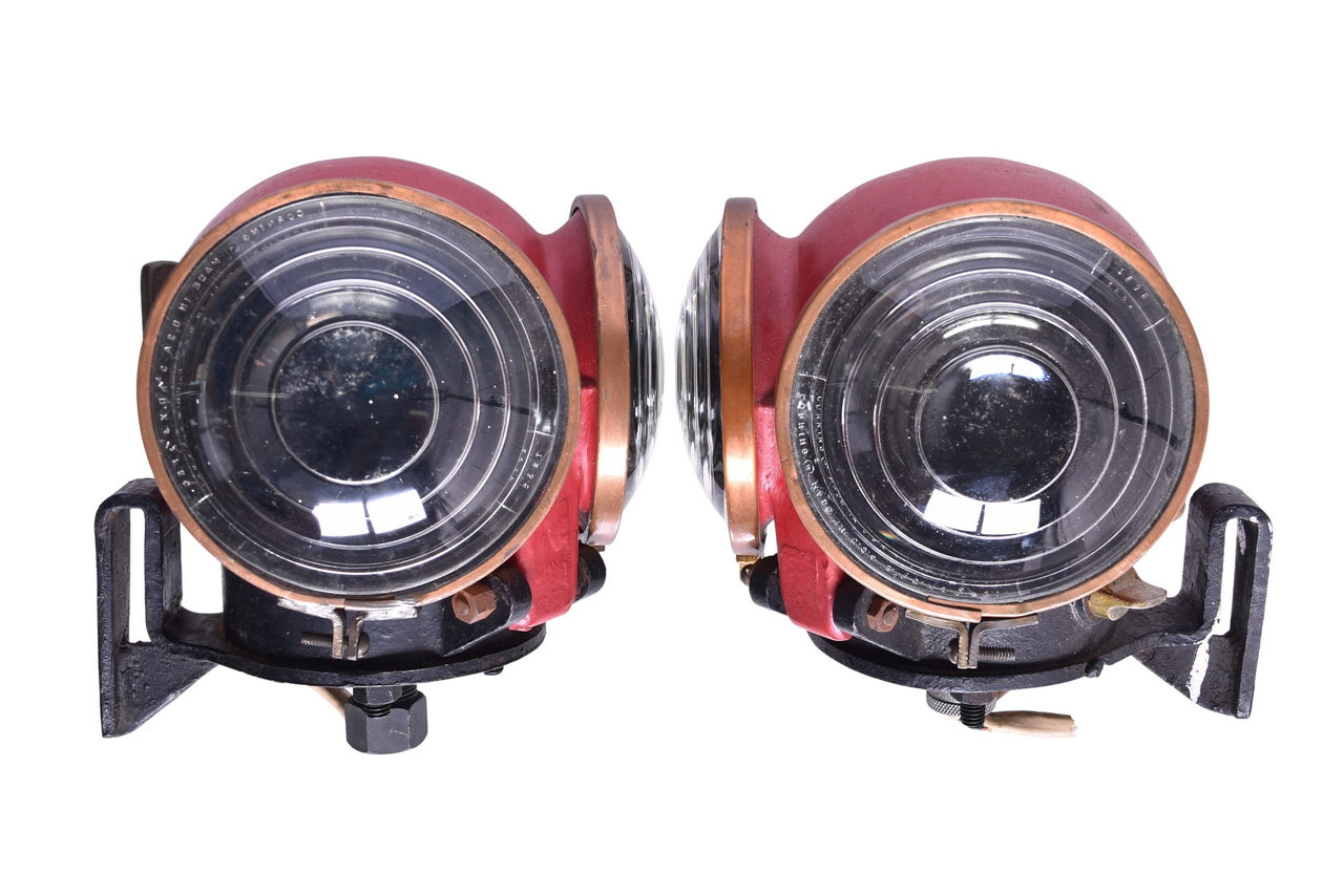 5451 - Pair of Electrified Railroad Locomotive Classification Lamps thumbnail