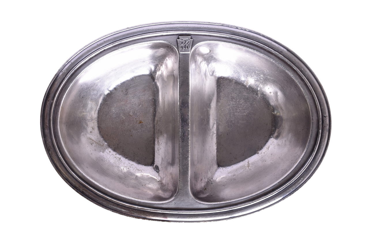 5501 - International Silver Pennsylvania Railroad Oval Divided Serving Tray thumbnail