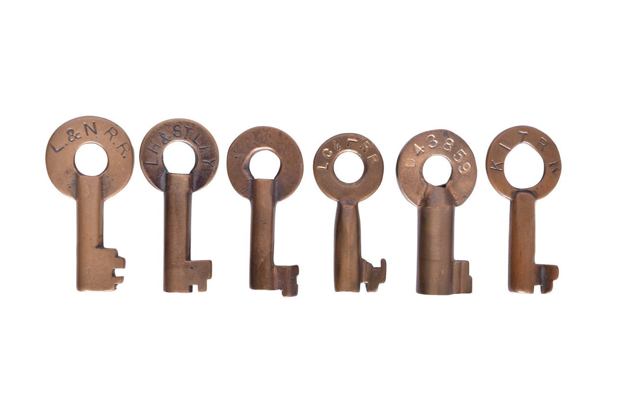 5569 - Six Kentucky Lines Railroad Brass Keys - Morehead & North Fork, Louisville Cincinnati & Lexington, Kentucky & Indiana Terminal, Etc. thumbnail