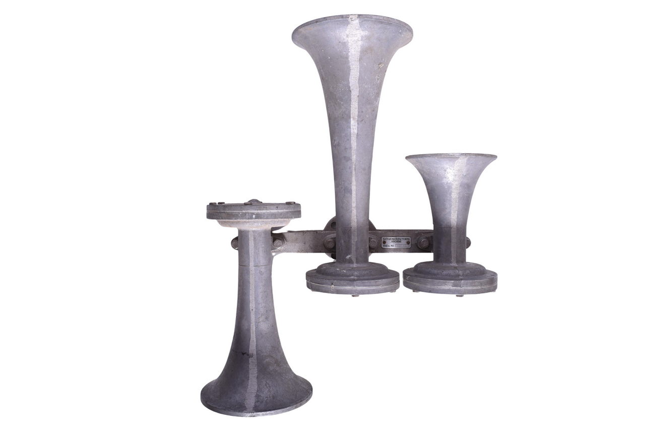 5601 - Nathan K3HA Diesel Locomotive Airchime Railroad Horn 1-2-4A thumbnail