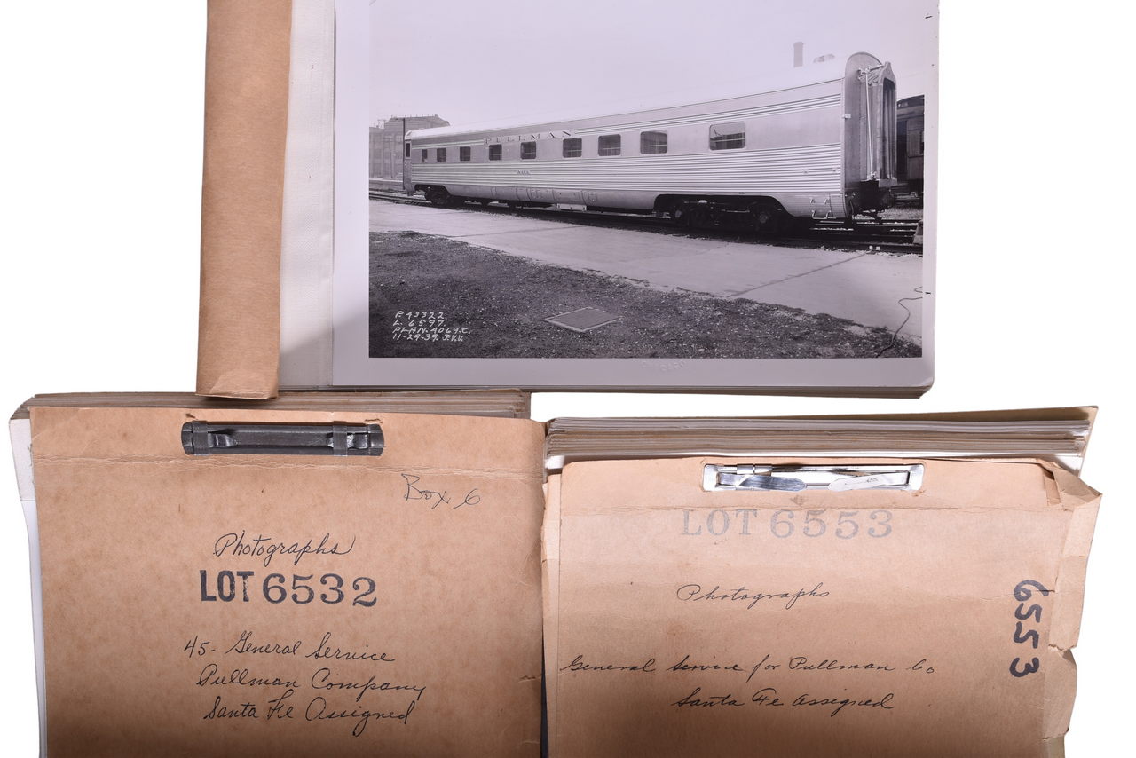 5624 - 176 Atchison, Topeka and Santa Fe Railway Lounge, Sleeper Photos from Pullman Archives thumbnail