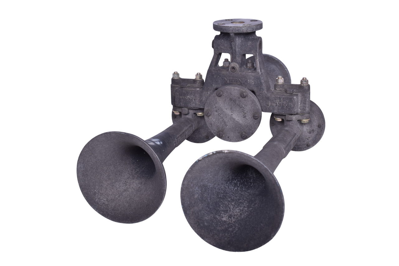 5664 - Union Pacific Railroad Nathan Airchime Model P Railroad Horn thumbnail