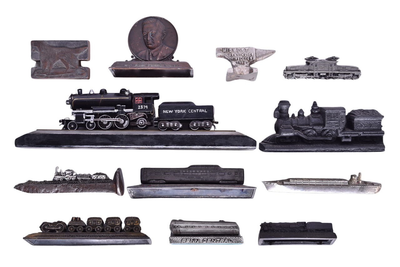 5695 - Collection of Railroad Paper Weights or Desk Ornaments - Reading, Penn Central, New York Central thumbnail