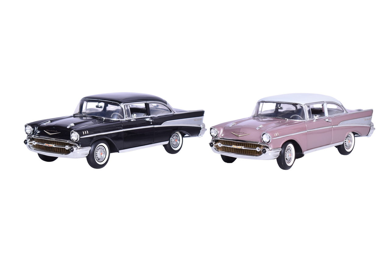 3009 - Pair of Highway 61 1:18 1957 Chevrolet Bel Air Model Cars thumbnail
