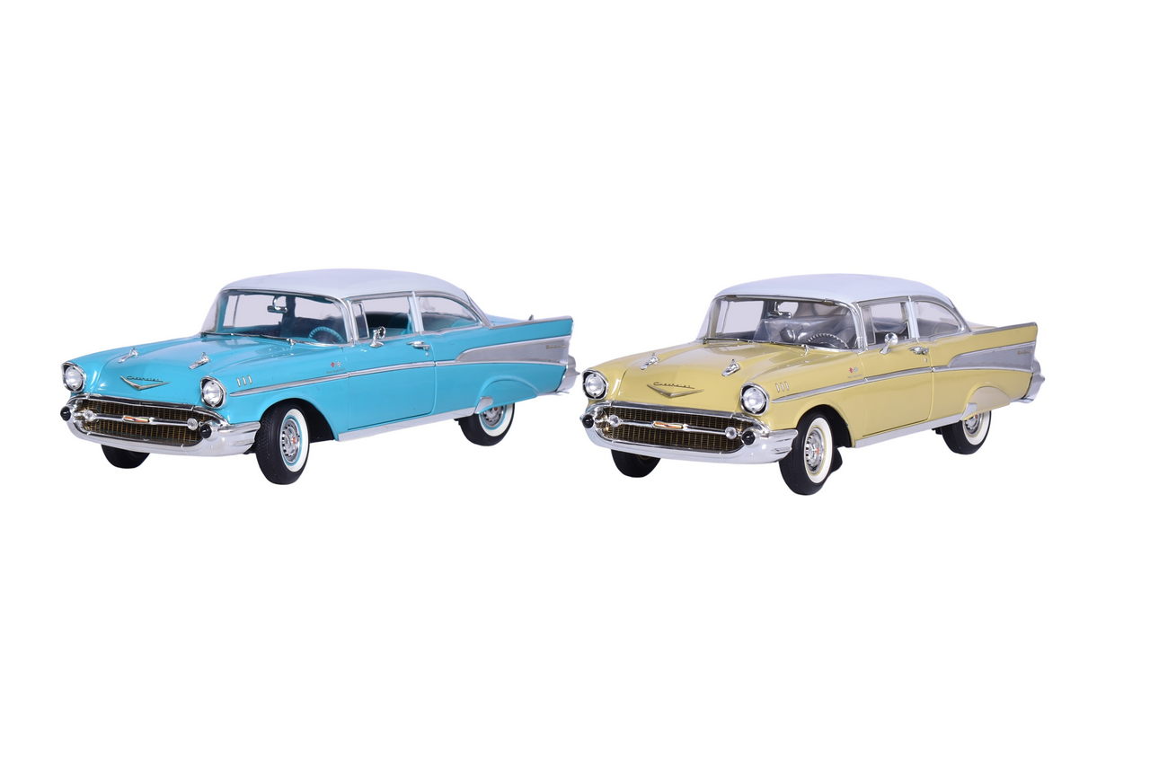 3010 - Pair of Highway 61 1:18 1957 Chevrolet Bel Air Model Cars thumbnail