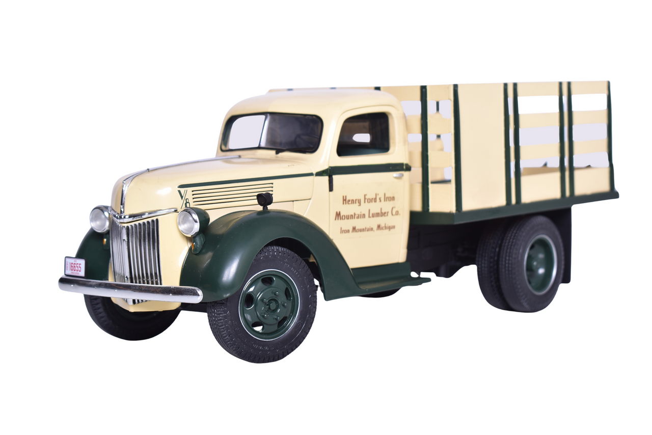 3014 - Highway 61 1940 Ford Stake Truck 1:16 Die Cast Model thumbnail