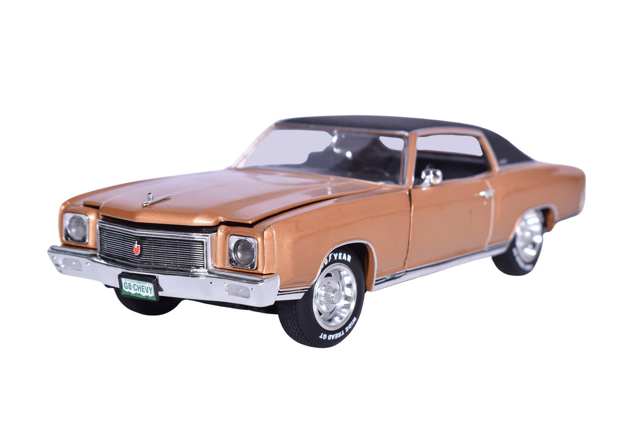 3045 - American Muscle 1:18 Die Cast 1971 Chevy Monte Carlo SS thumbnail