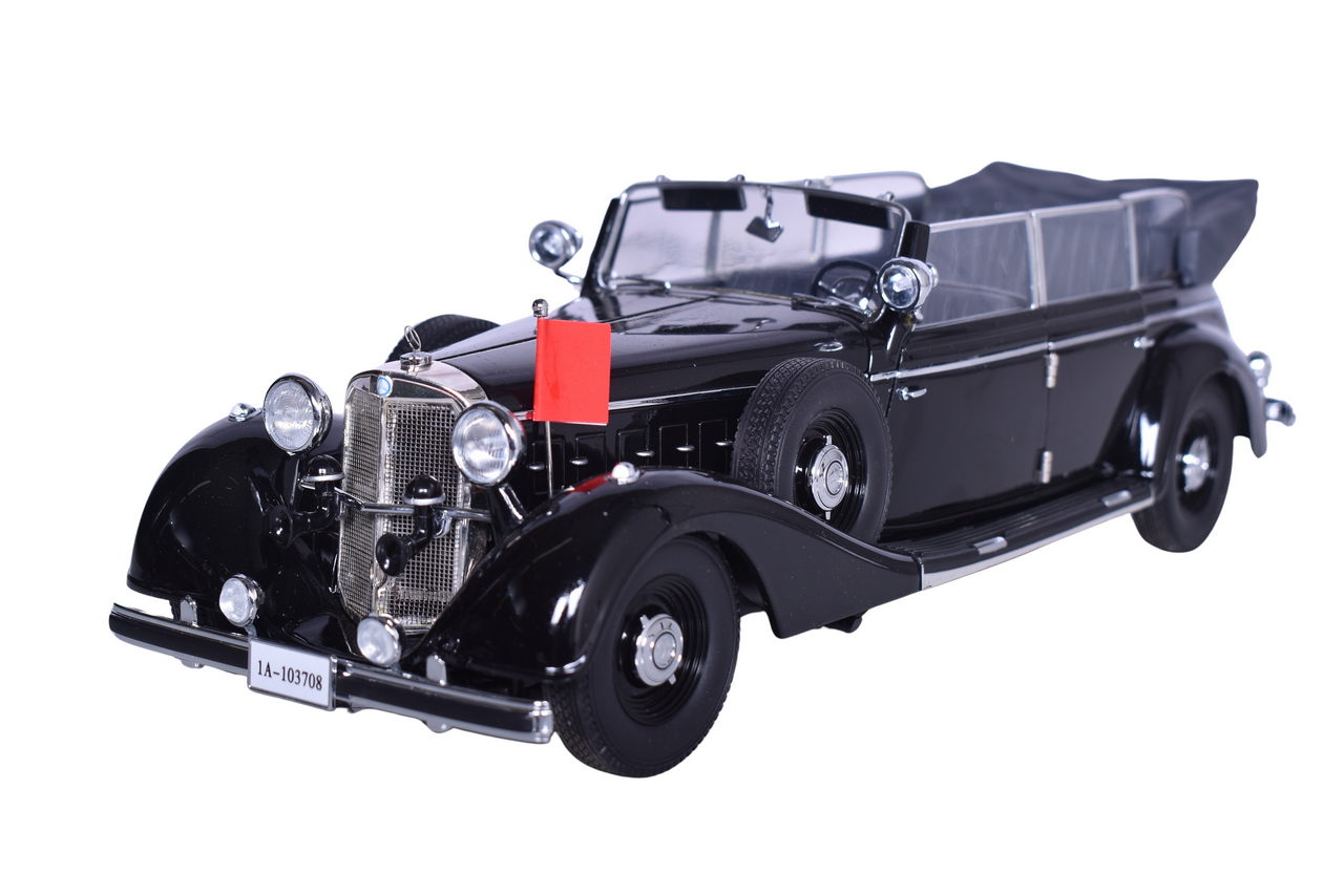 3052 - Signature Models 1:18 Die Cast 1938 Mercedes-Benz 770K Pullman Model thumbnail