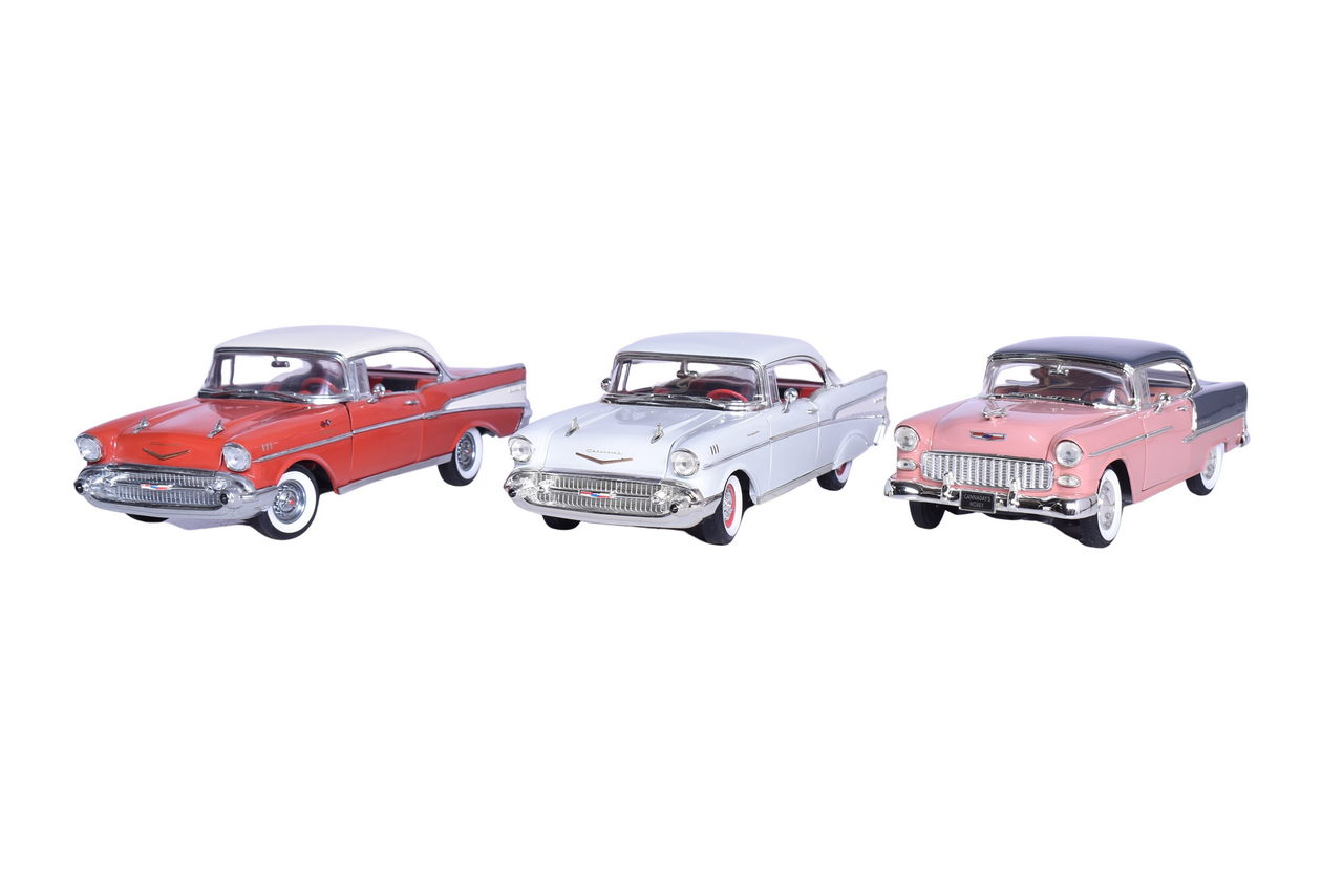 3057 - Three American Muscle 1:18 Die Cast 1950s Chevy Bel Air Models - Cannaday's Hobby thumbnail