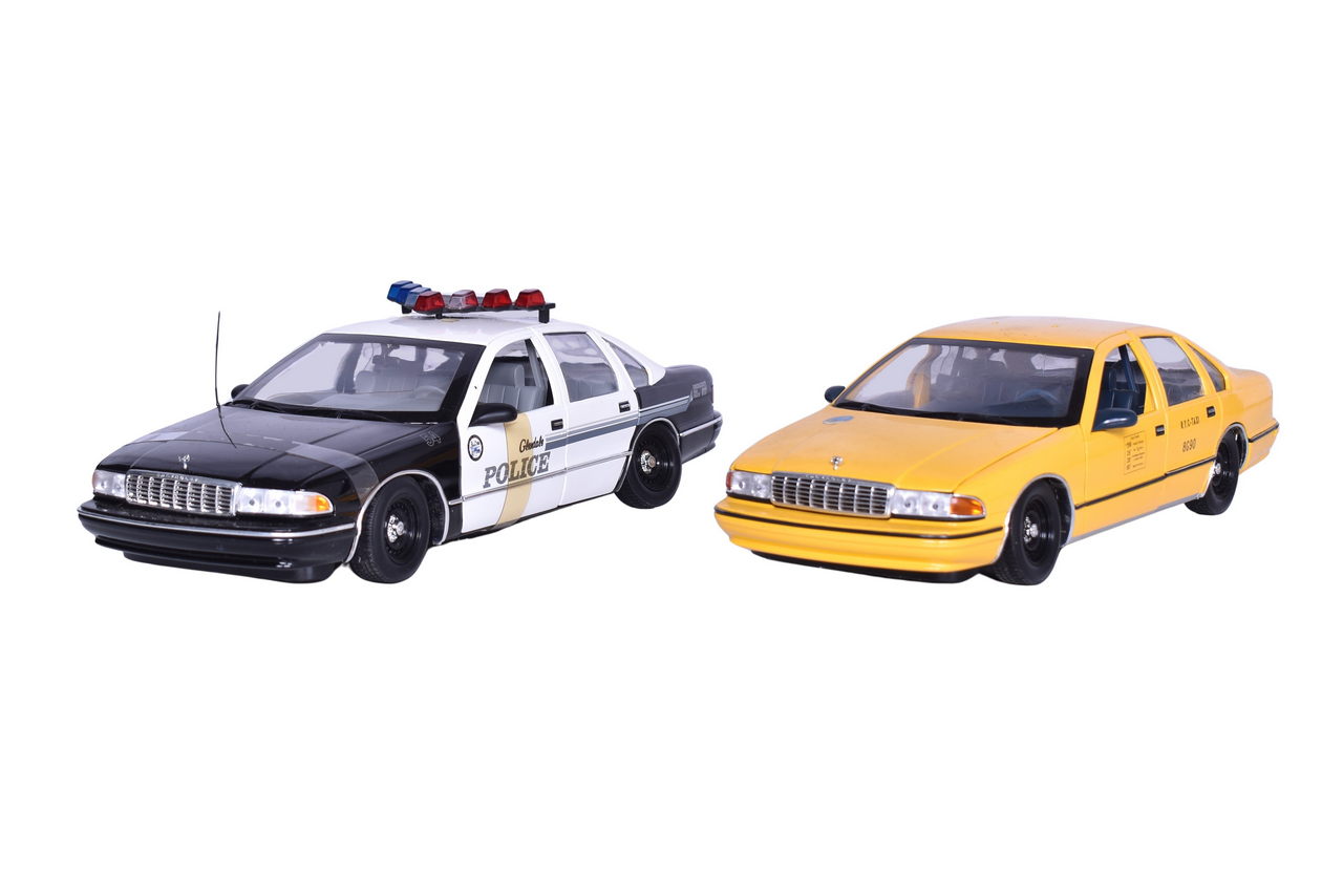 3068 - Two UT Models 1:18 Die Cast Chevrolet Caprice Models - Police and Taxi thumbnail