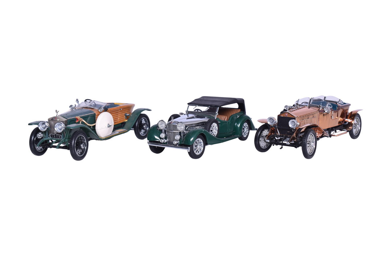 3085 - Three Franklin Mint 1:24 Die Cast Rolls-Royce and Alvis Models - 1914, 1921, 1938 thumbnail