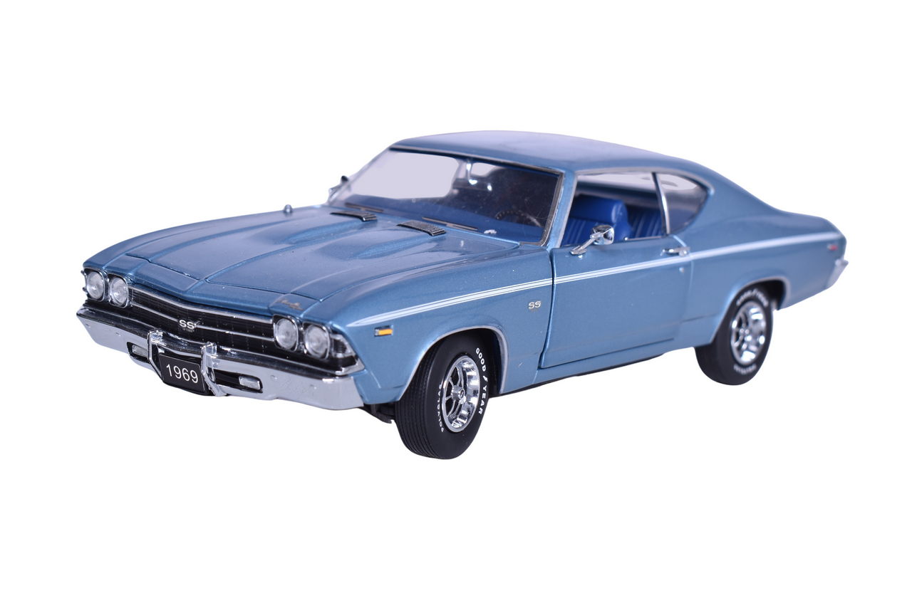 3095 - Franklin Mint 1:24 Die Cast 1969 Chevrolet Chevelle SS 396 Limited Edition 673 of 2500 thumbnail