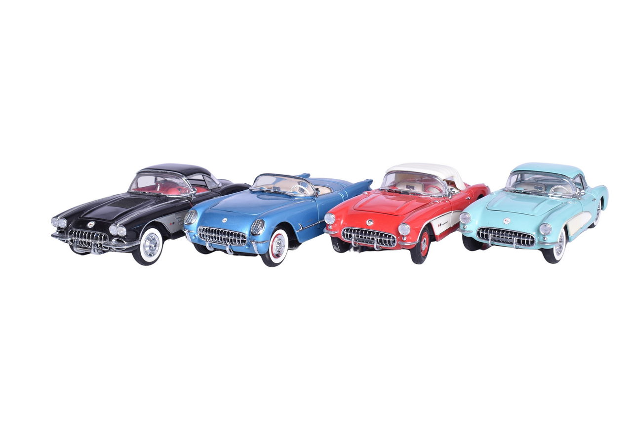 3098 - Four Franklin Mint 1:24 Die Cast 1950s Chevy Corvette thumbnail