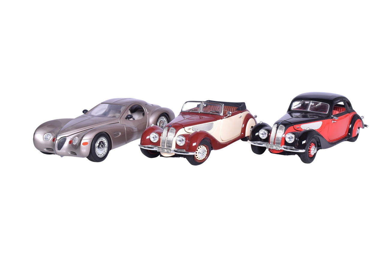 3107 - Three Guiloy 1:18 Die Cast Models - BMW Cabrio, BMW Coupe, and Chrysler Atlantic thumbnail