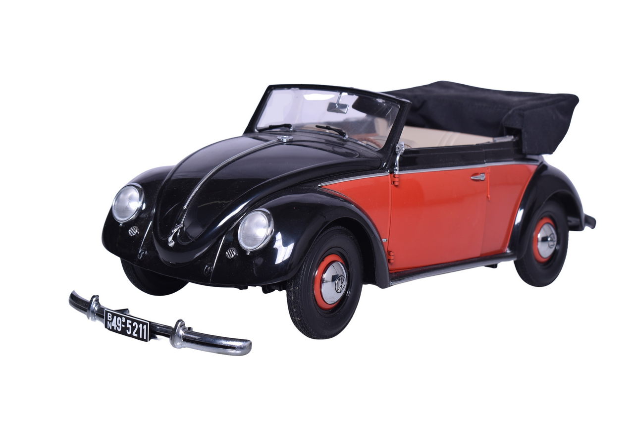 3166 - Sun Star 1:12 Die Cast 1949 Volkswagen Kafer Cabriolet thumbnail