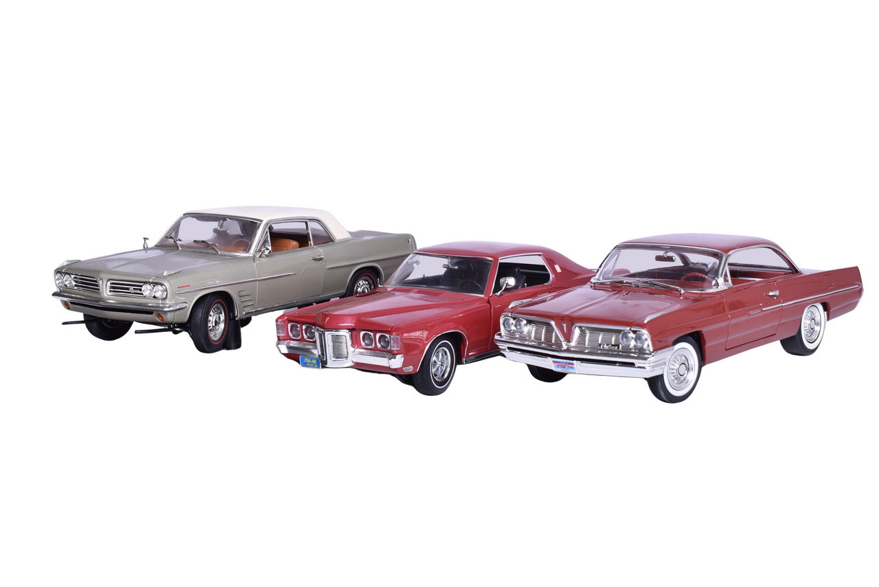 3212 - Trio of Highway 61, American Muscle, ERTL 1:18 Die Cast 1960s Pontiac Models thumbnail